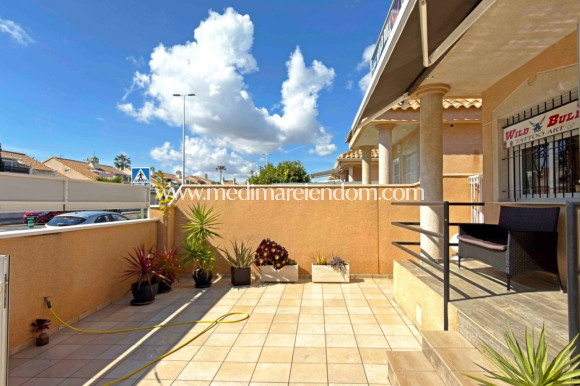 Verkauf - Bungalow - Orihuela Costa - La Zenia