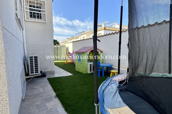 Verkauf - Freistehende Villa - Orihuela Costa - Los Dolses