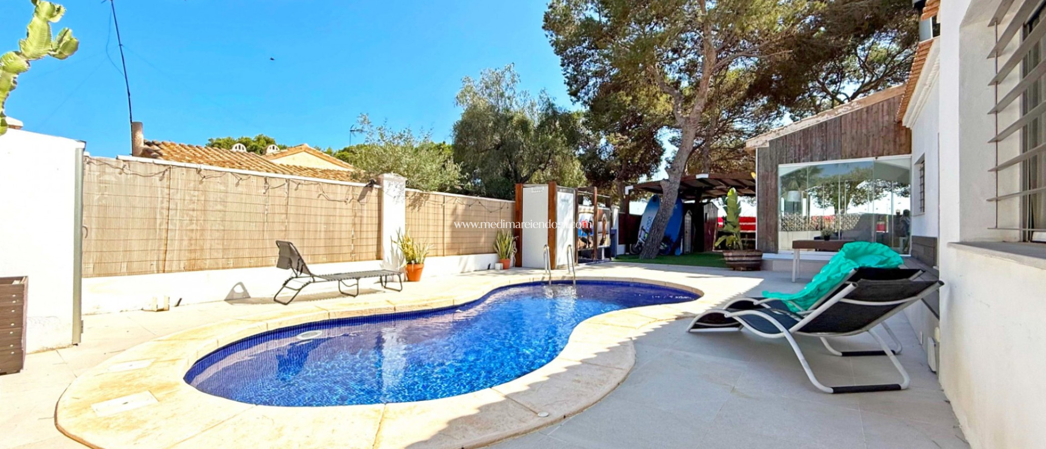 Verkauf - Freistehende Villa - Orihuela Costa - Punta Prima