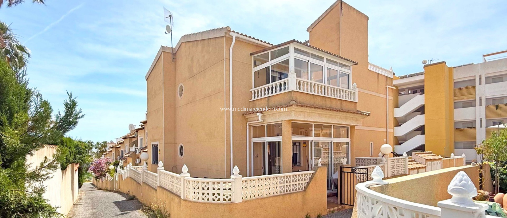 Verkauf - Freistehende Villa - Orihuela Costa - Villamartín