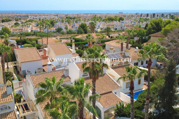 Verkauf - Freistehende Villa - Orihuela Costa - Villamartín