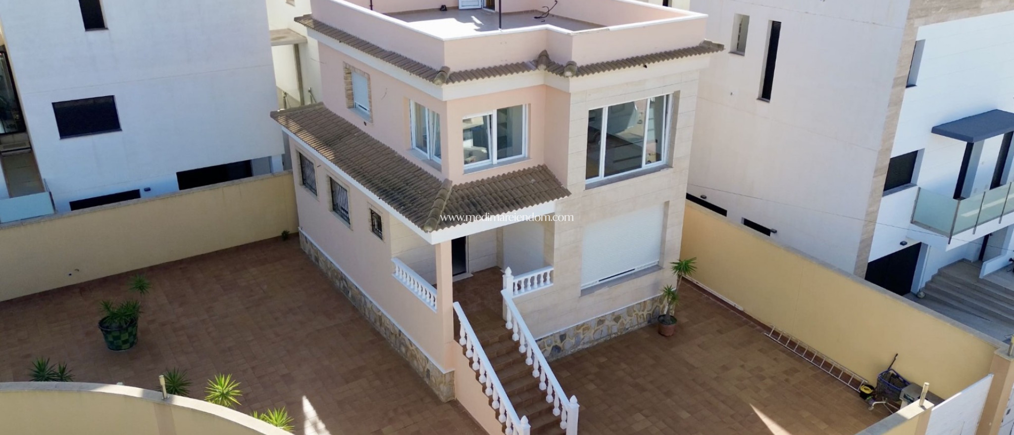 Verkauf - Freistehende Villa - Orihuela Costa - Villamartín