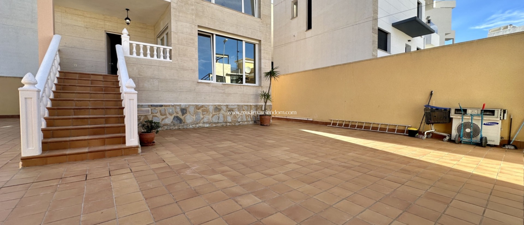 Verkauf - Freistehende Villa - Orihuela Costa - Villamartín