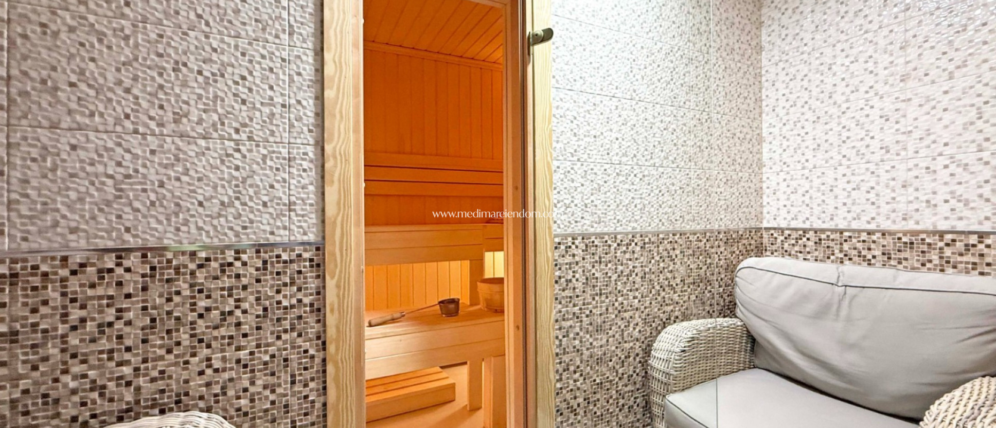 Verkauf - Freistehende Villa - Orihuela Costa - Villamartín