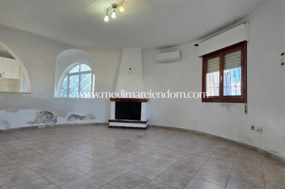 Verkauf - Freistehende Villa - Torrevieja - El Chaparal