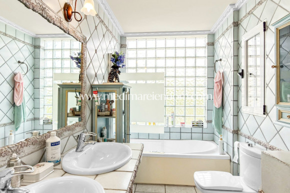 Verkauf - Freistehende Villa - Torrevieja - Torrelamata - La Mata