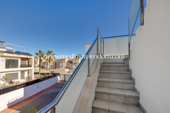 Verkauf - Freistehende Villa - Torrevieja