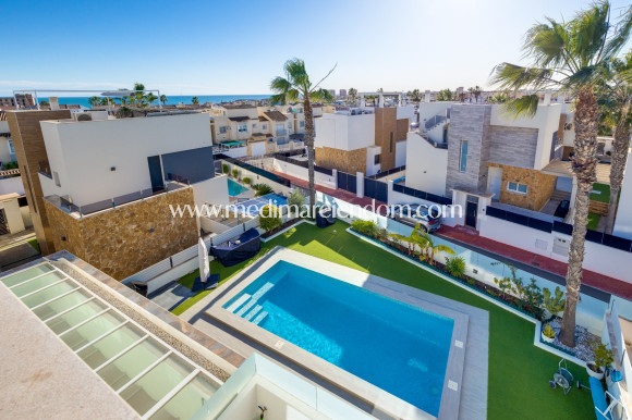 Verkauf - Freistehende Villa - Torrevieja