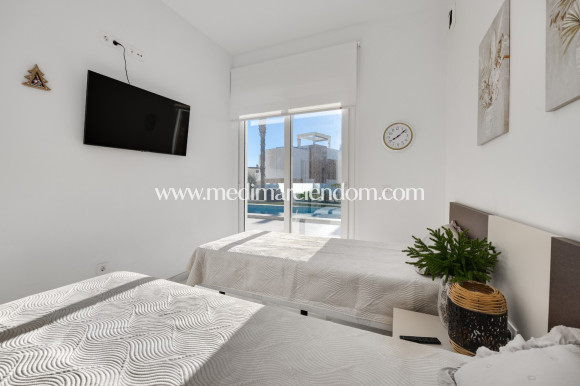 Verkauf - Freistehende Villa - Torrevieja