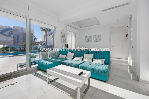 Verkauf - Freistehende Villa - Torrevieja