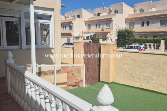 Verkauf - Stadthaus - Orihuela Costa - Playa Flamenca