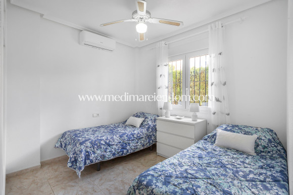 Verkauf - Villa - Orihuela Costa - Playa Flamenca