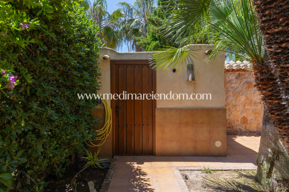 Verkauf - Villa - Orihuela - Orihuela Costa