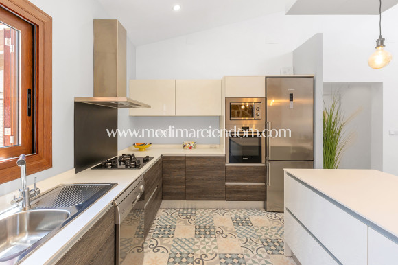 Verkauf - Villa - Orihuela - Orihuela Costa