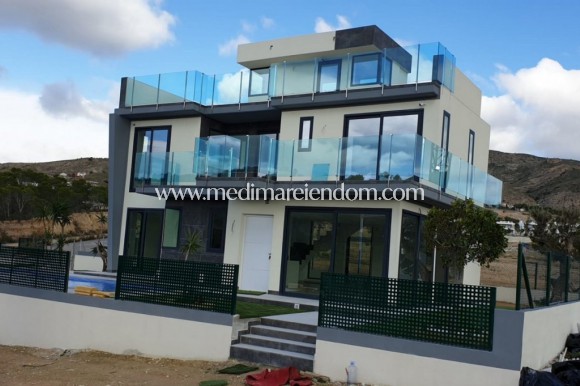 Villa - Neubauten - Finestrat - M-37524