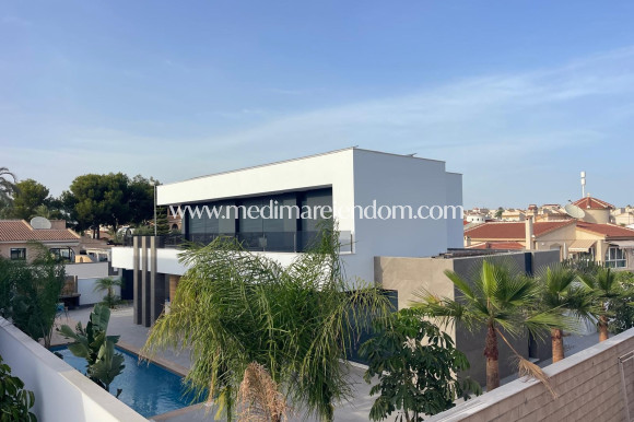 Villa - New build - Ciudad Quesada - M9211