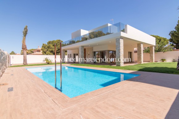 Villa - New build - Orihuela Costa - M6556