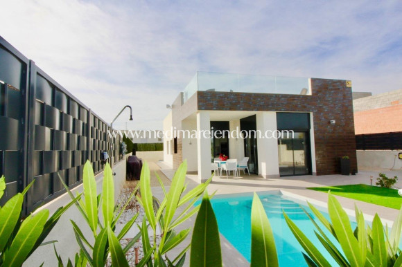 Villa - Nieuw gebouw - Pinoso - M-37750