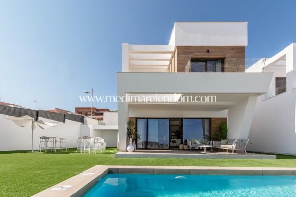 Villa - Nouvelle Construction - Benidorm - M8114