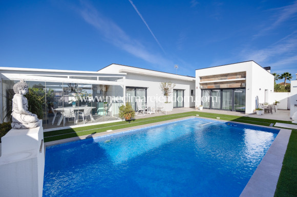 Villa - Resale - Formentera del Segura - A9220