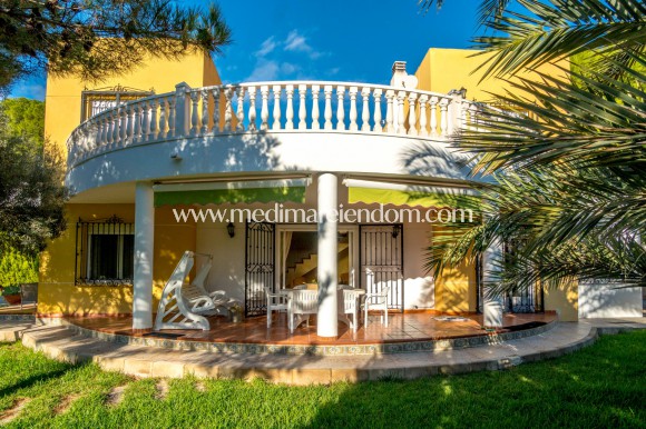 Villa - Resale - Orihuela Costa - M8856