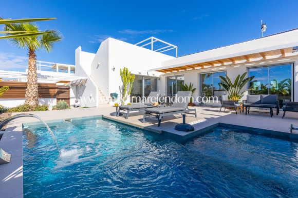 Villa - Reventa - Los Montesinos - M-29814