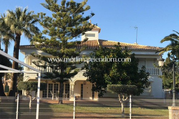 Villa - Sala - Orihuela Costa - M7182