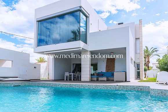 Villa - Verkauf - Orihuela Costa - M8279