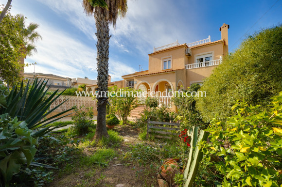 Villa - Verkauf - Torrevieja - El Chaparral
