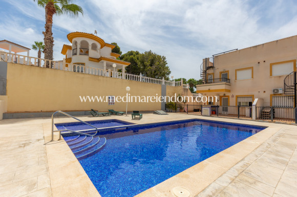 Вторичный рынок - Апартаменты - Orihuela - Villamartin