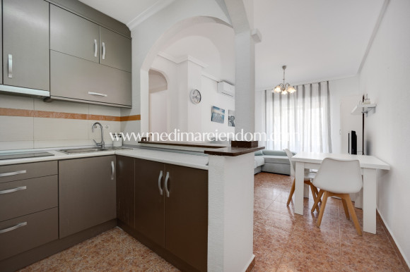 Вторичный рынок - Апартаменты - Torrevieja - Playa Del Cura