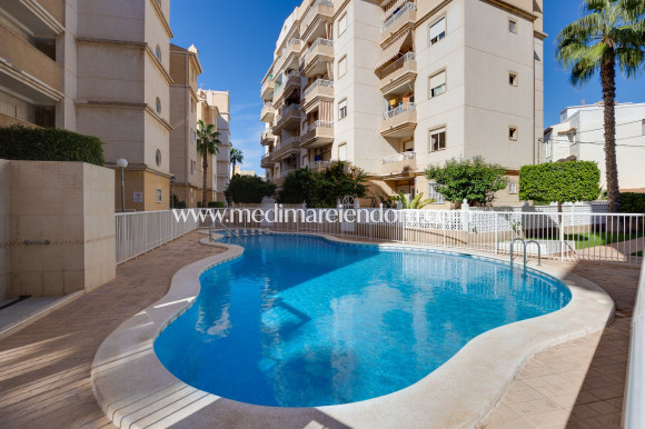 Вторичный рынок - Апартаменты - Torrevieja - Playa Del Cura