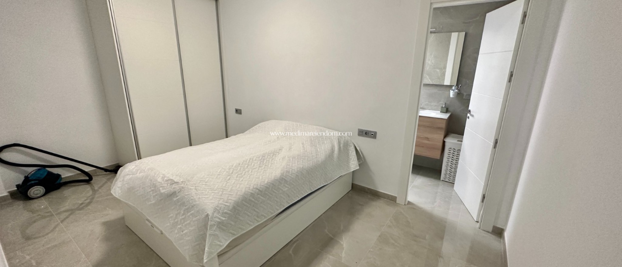 Вторичный рынок - Апартаменты - Torrevieja - Playa Del Cura