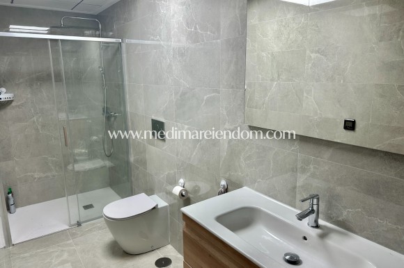 Вторичный рынок - Апартаменты - Torrevieja - Playa Del Cura