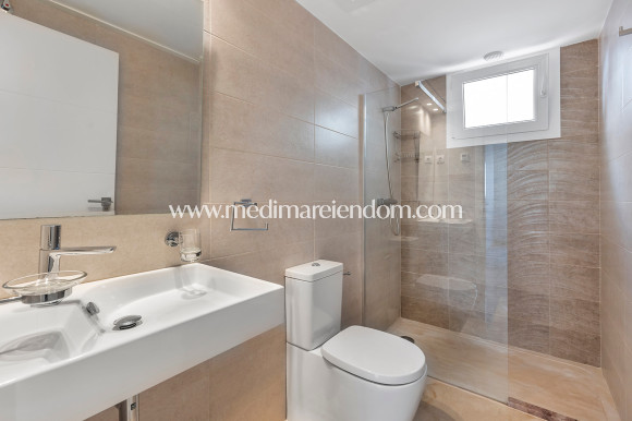 Вторичный рынок - Апартаменты - Torrevieja - Punta Prima