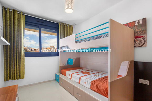 Вторичный рынок - Апартаменты - Torrevieja - Punta Prima
