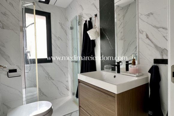 Вторичный рынок - Отдельная вилла - Orihuela Costa - Lomas de Cabo Roig