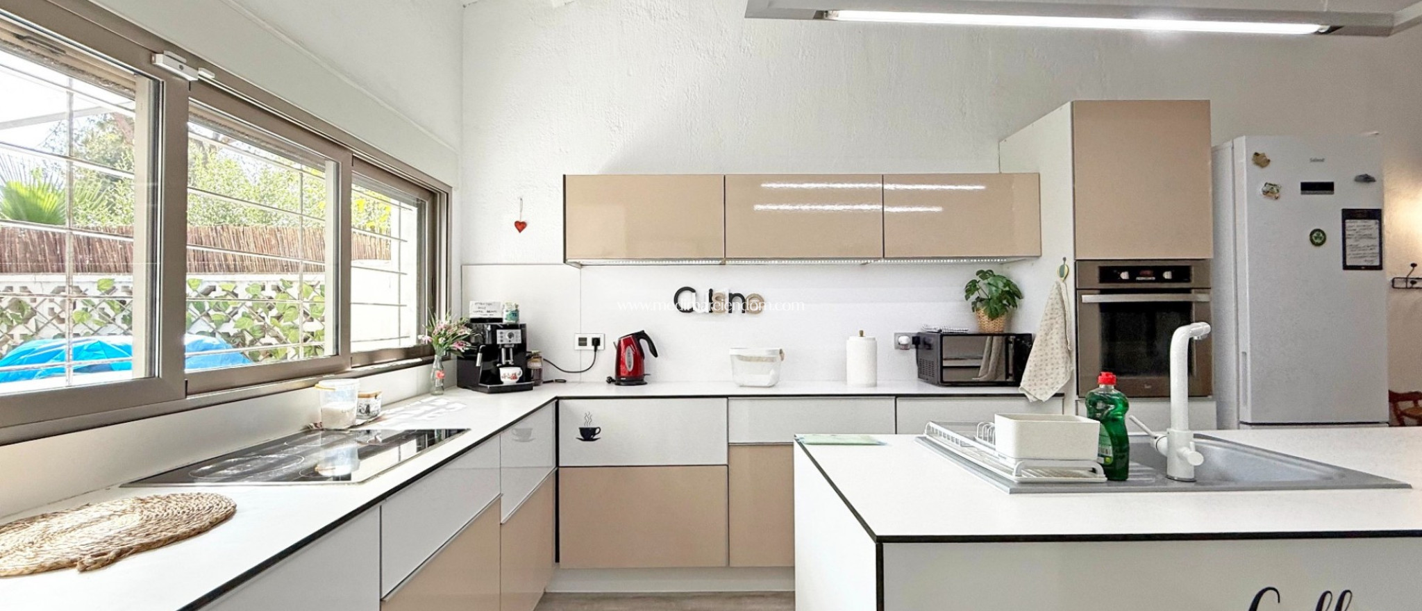 Вторичный рынок - Отдельная вилла - Orihuela Costa - Punta Prima