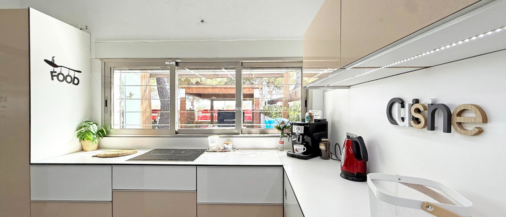 Вторичный рынок - Отдельная вилла - Orihuela Costa - Punta Prima