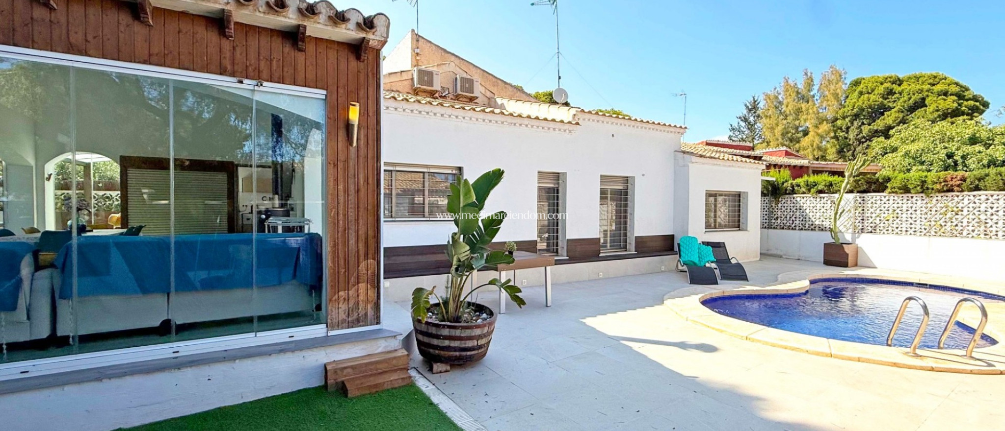 Вторичный рынок - Отдельная вилла - Orihuela Costa - Punta Prima