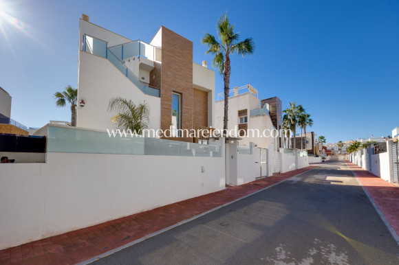 Вторичный рынок - Отдельная вилла - Torrevieja