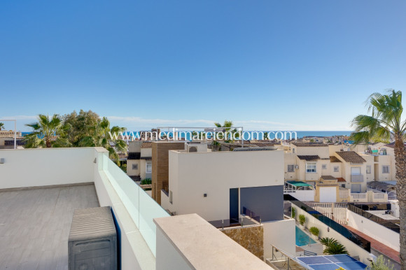 Вторичный рынок - Отдельная вилла - Torrevieja