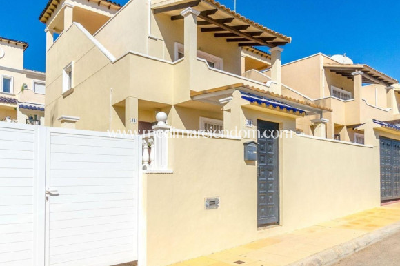 Вторичный рынок - Отдельно стоящая вилла - Orihuela Costa - Villamartín