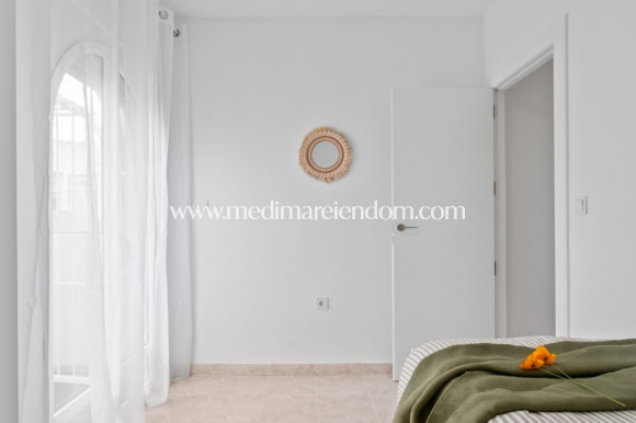 Вторичный рынок - Таунхаус - Orihuela Costa - La Florida