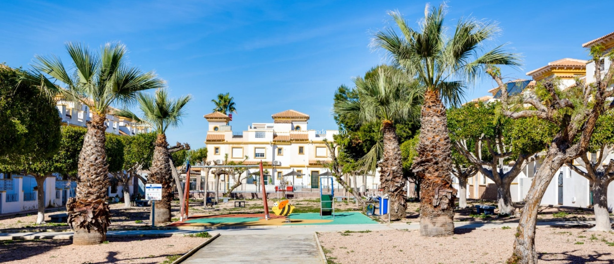 Вторичный рынок - Таунхаус - Torrevieja