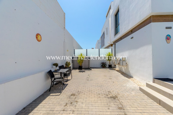 Вторичный рынок - Виллы - Orihuela - Villamartin