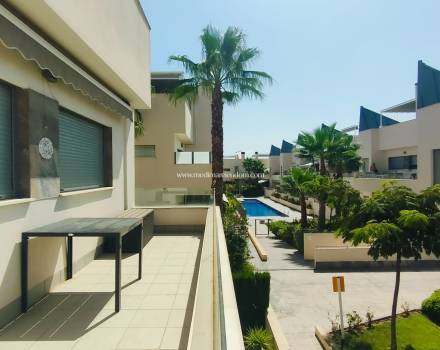 Playa del Cura and La Veleta: Two idyllic areas to look for apartments for sale in Torrevieja