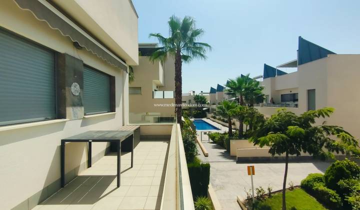 Playa del Cura and La Veleta: Two idyllic areas to look for apartments for sale in Torrevieja