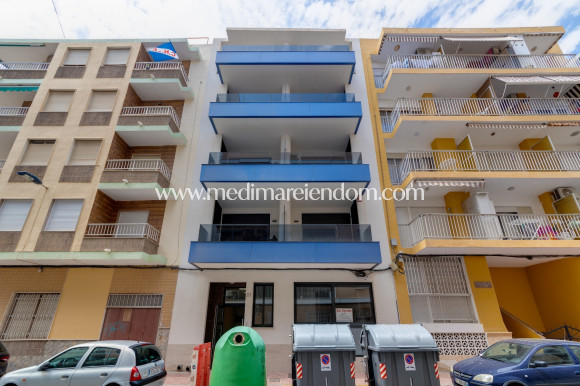 Вторичный рынок - Апартаменты - Torrevieja - Playa Del Cura