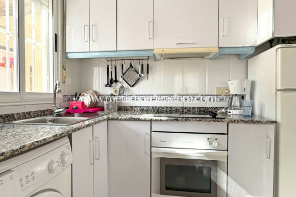 Resale - Apartment - Torrevieja - Playa de los Locos